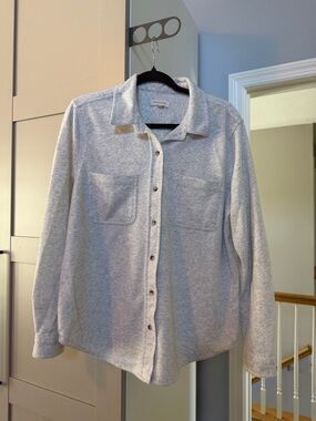 beachlunchlounge Light Heather Gray Knit Top